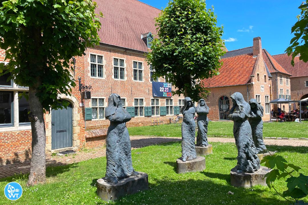 Picture of the interior of the beguinage in Diest, Belgium