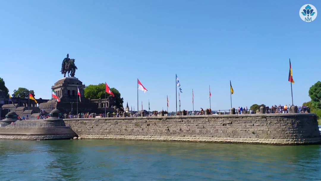 Foto des Deutschen Eck in Koblenz, Deutschland
